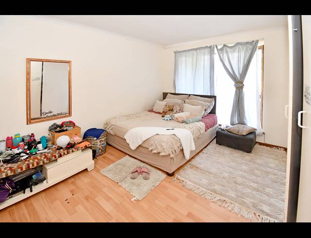 12 BEDROOM HOUSE FOR SALE IN FERNDALE